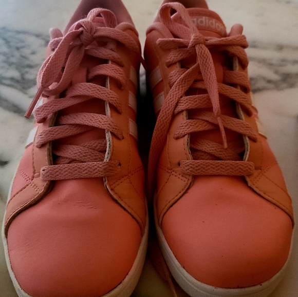 Addidas - Picture 2 of 5